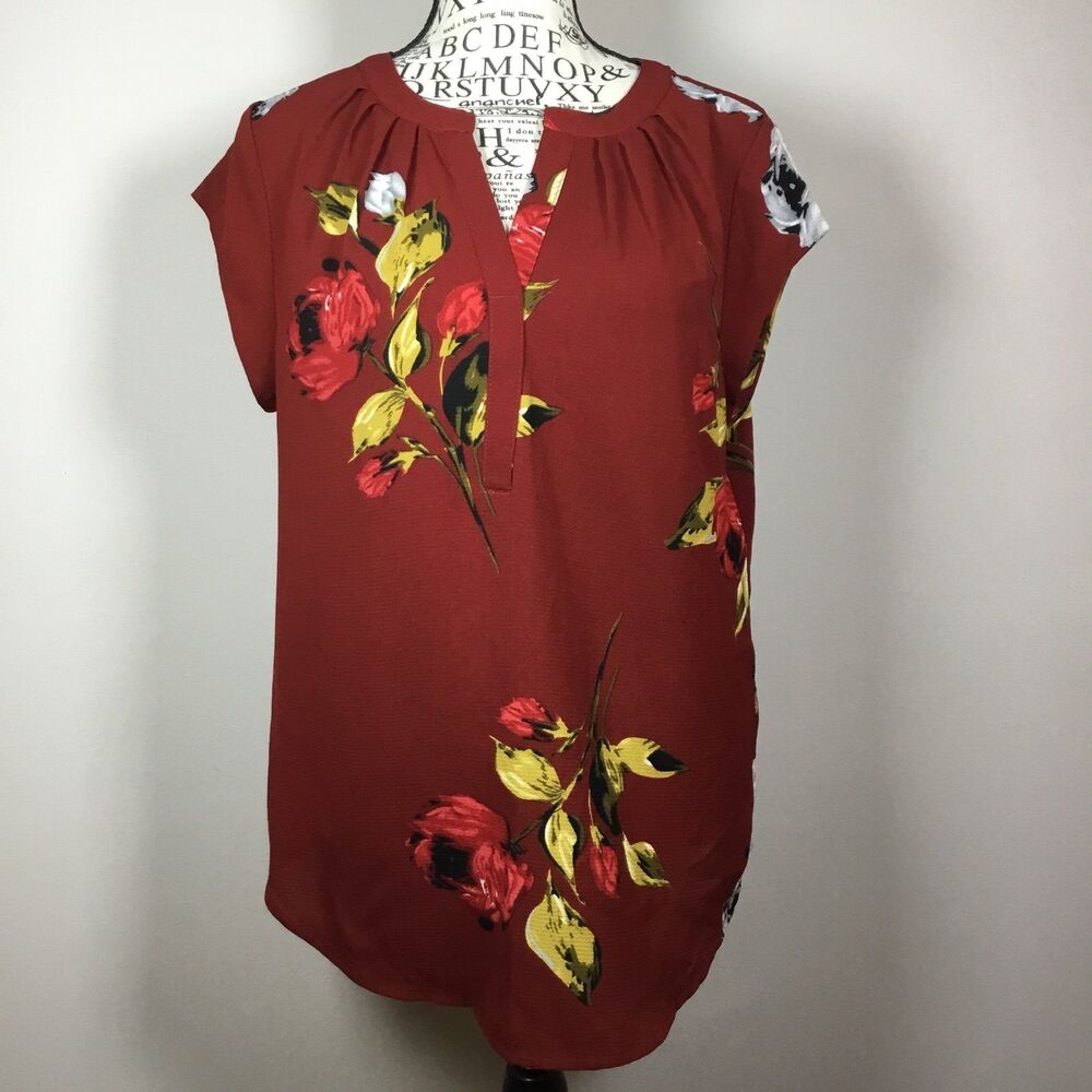 Red floral short sleeve vee neck blouse romantic boho chic blouse M